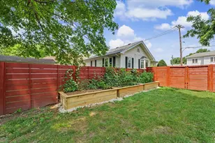 718 N Charter St, Monticello, IL 61856 - Photo 40