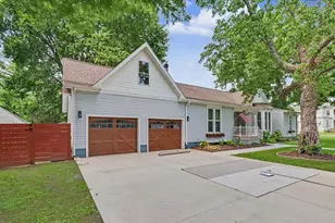 718 N Charter St, Monticello, IL 61856 - Photo 4