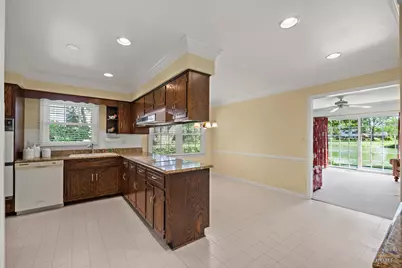 1217 Lake Shore Drive N, Barrington, IL 60010 - Photo 18
