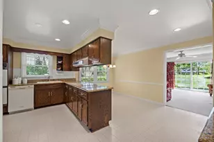 1217 Lake Shore Dr N, Barrington, IL 60010 - Photo 18