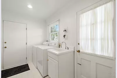 1217 Lake Shore Drive N, Barrington, IL 60010 - Photo 32