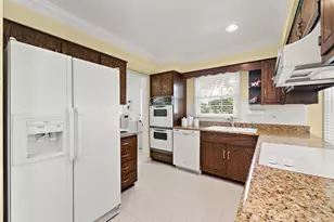 1217 Lake Shore Dr N, Barrington, IL 60010 - Photo 20