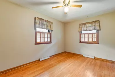 1025 Bode Road, Elgin, IL 60120 - Photo 14