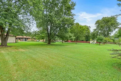 1025 Bode Road, Elgin, IL 60120 - Photo 32