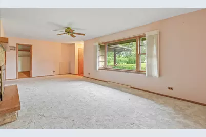 1025 Bode Road, Elgin, IL 60120 - Photo 4