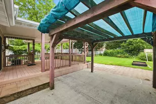 415 Maple Dr, Morris, IL 60450 - Photo 28