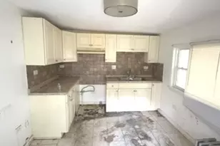 7837 S Dobson Ave, Chicago, IL 60619 - Photo 6
