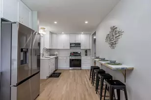 8500 Lawndale Ave, Skokie, IL 60076 - Photo 10