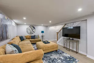 8500 Lawndale Ave, Skokie, IL 60076 - Photo 24