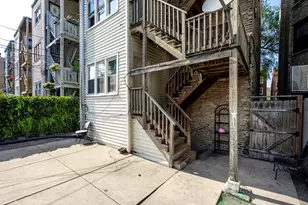 2009 W Birchwood Ave, Chicago, IL 60645 - Photo 6