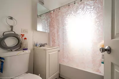 2009 W Birchwood Avenue, Chicago, IL 60645 - Photo 10