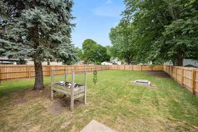 736 Carlson Street, Sycamore, IL 60178 - Photo 20
