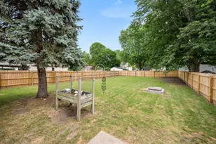 736 Carlson St, Sycamore, IL 60178 - Photo 20