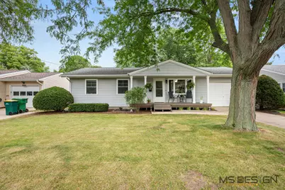 736 Carlson Street, Sycamore, IL 60178 - Photo 1