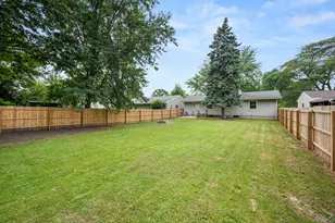 736 Carlson St, Sycamore, IL 60178 - Photo 22