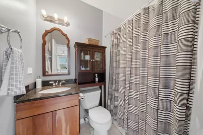 1048 W Foster Avenue #E, Chicago, IL 60640 - Photo 22