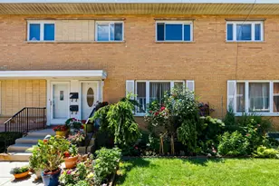 7862 W Lawrence Ave, Norridge, IL 60706 - Photo 1