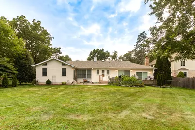 2470 Benton Street, Palatine, IL 60067 - Photo 4