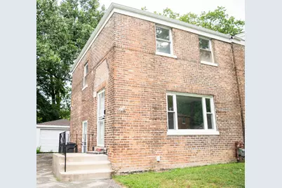 9737 S Merrill Avenue, Chicago, IL 60617 - Photo 2