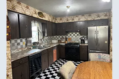 18506 Clyde Avenue, Lansing, IL 60438 - Photo 2