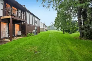 7353 Canterbury Pl, Downers Grove, IL 60516 - Photo 24