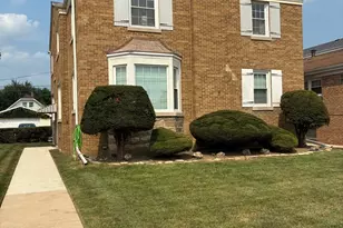 5865 N Elston Ave, Chicago, IL 60646 - Photo 1