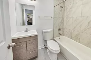 6000 N Winthrop Ave, Chicago, IL 60660 - Photo 16