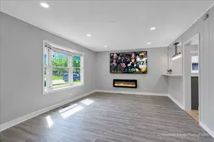426 Suwanee St, Park Forest, IL 60466 - Photo 4