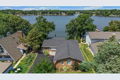 823 Holiday Drive, Lake Holiday, IL 60548 - Photo 6