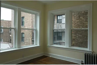 2051 W Arthur Avenue, Chicago, IL 60645 - Photo 10