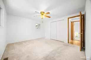 1129 Patricia Ct, Schaumburg, IL 60193 - Photo 12