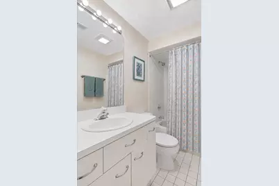 3201 N Seminary Avenue #207, Chicago, IL 60657 - Photo 8
