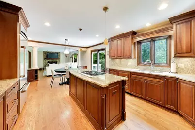 2302 Lisa Court, Palatine, IL 60067 - Photo 8