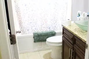 10420 S Peoria St, Chicago, IL 60643 - Photo 4