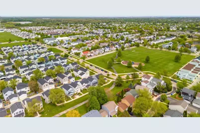 939 Four Seasons Boulevard, Aurora, IL 60504 - Photo 28