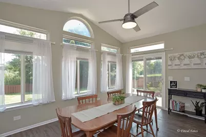 28807 Pilgrims Pass, Lakemoor, IL 60051 - Photo 8