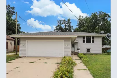 105 W Oak Street, Coal City, IL 60416 - Photo 2