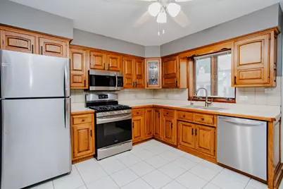 711 Schiller Street, Itasca, IL 60143 - Photo 8