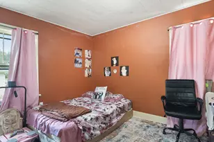 1247 W Logan St, Freeport, IL 61032 - Photo 16