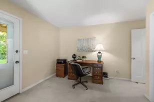 532 Bradbury Ln, Geneva, IL 60134 - Photo 12