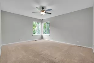542 Waterford Ln, South Elgin, IL 60177 - Photo 26