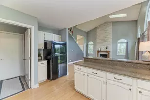 1912 Prentiss Dr, Downers Grove, IL 60516 - Photo 12