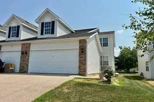 8000 Primrose Pl, Poplar Grove, IL 61065 - Photo 2