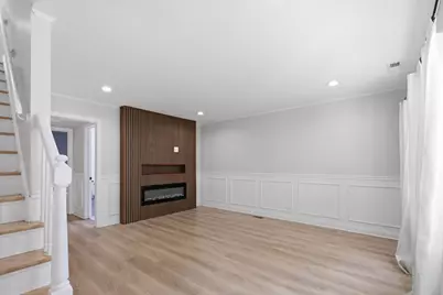 9221 S 49th Court, Oak Lawn, IL 60453 - Photo 4