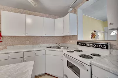 6433 S Long Avenue, Chicago, IL 60638 - Photo 8