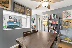 3037 W Montrose Ave, Chicago, IL 60618 - Photo 6
