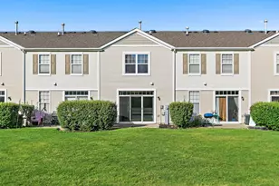 2308 Flagstone Ln, Carpentersville, IL 60110 - Photo 32