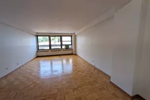 4180 N Marine Dr, Chicago, IL 60613 - Photo 2