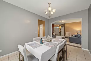11323 Glenbrook Cir, Plainfield, IL 60585 - Photo 8