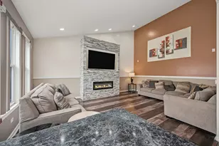 11323 Glenbrook Cir, Plainfield, IL 60585 - Photo 10